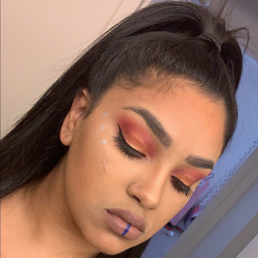 Meet your Posher, Jasmine